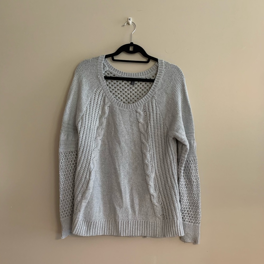 AE pullover sweater. Size XL. Light aqua